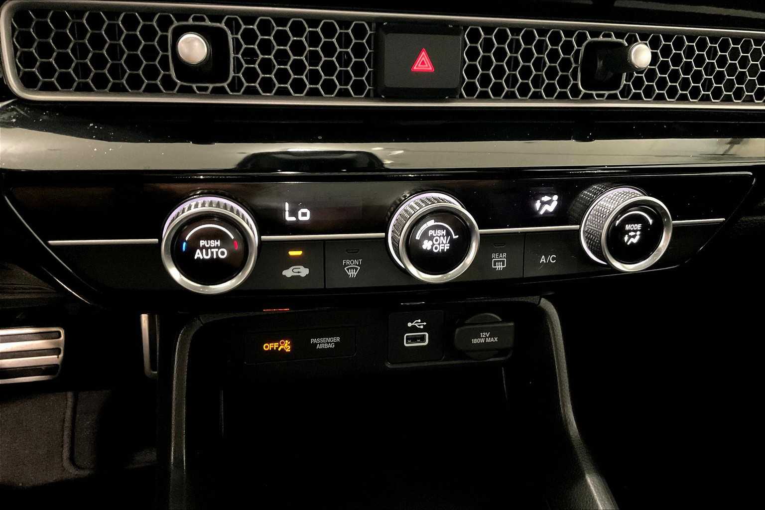 2022 Honda Civic Hatchback Sport - Photo 25