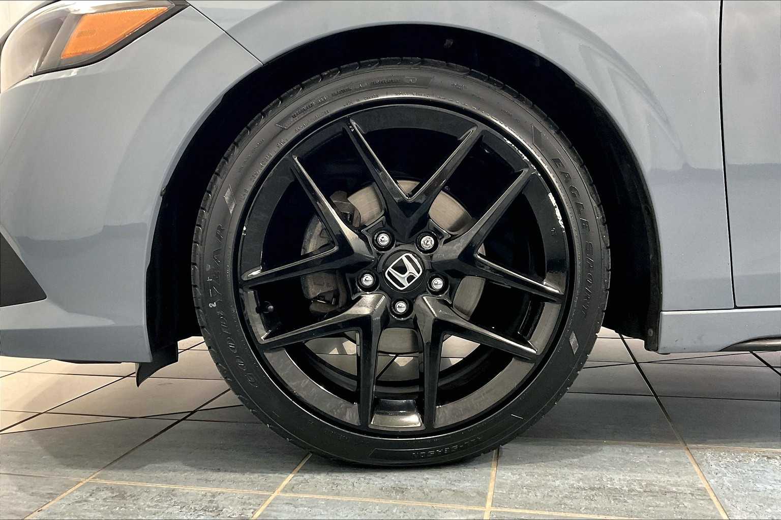 2022 Honda Civic Hatchback Sport - Photo 7