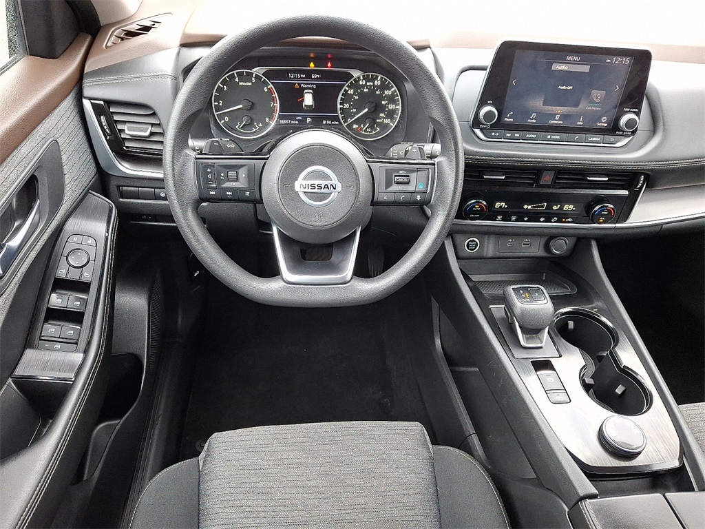2021 Nissan Rogue SV - Photo 11