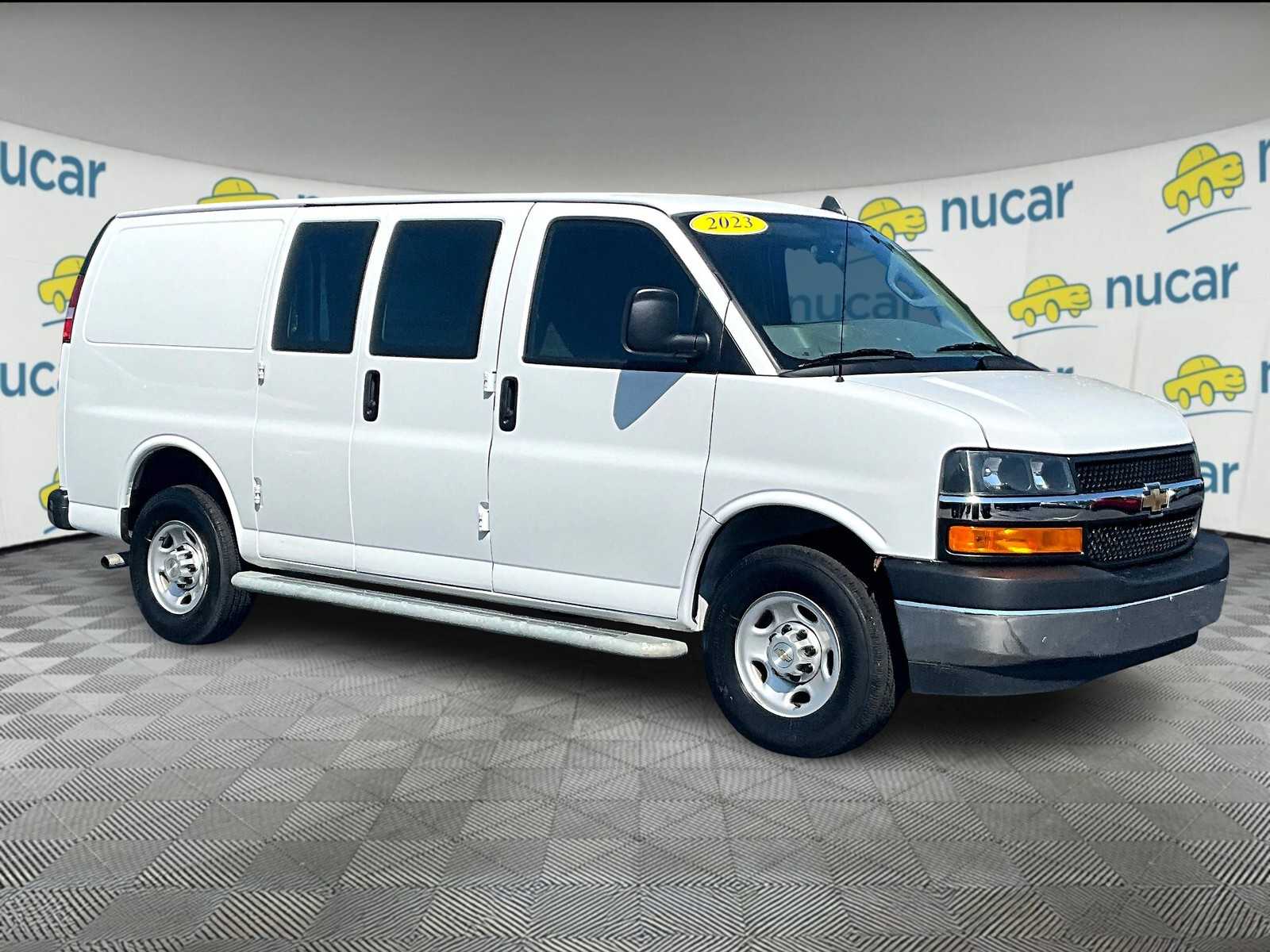 2023 Chevrolet Express 2500 Cargo photo 2