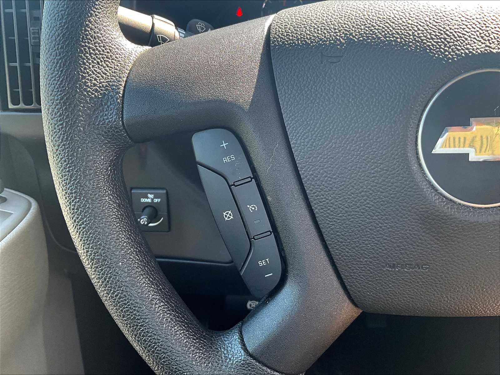2023 Chevrolet Express 2500 Cargo photo 13