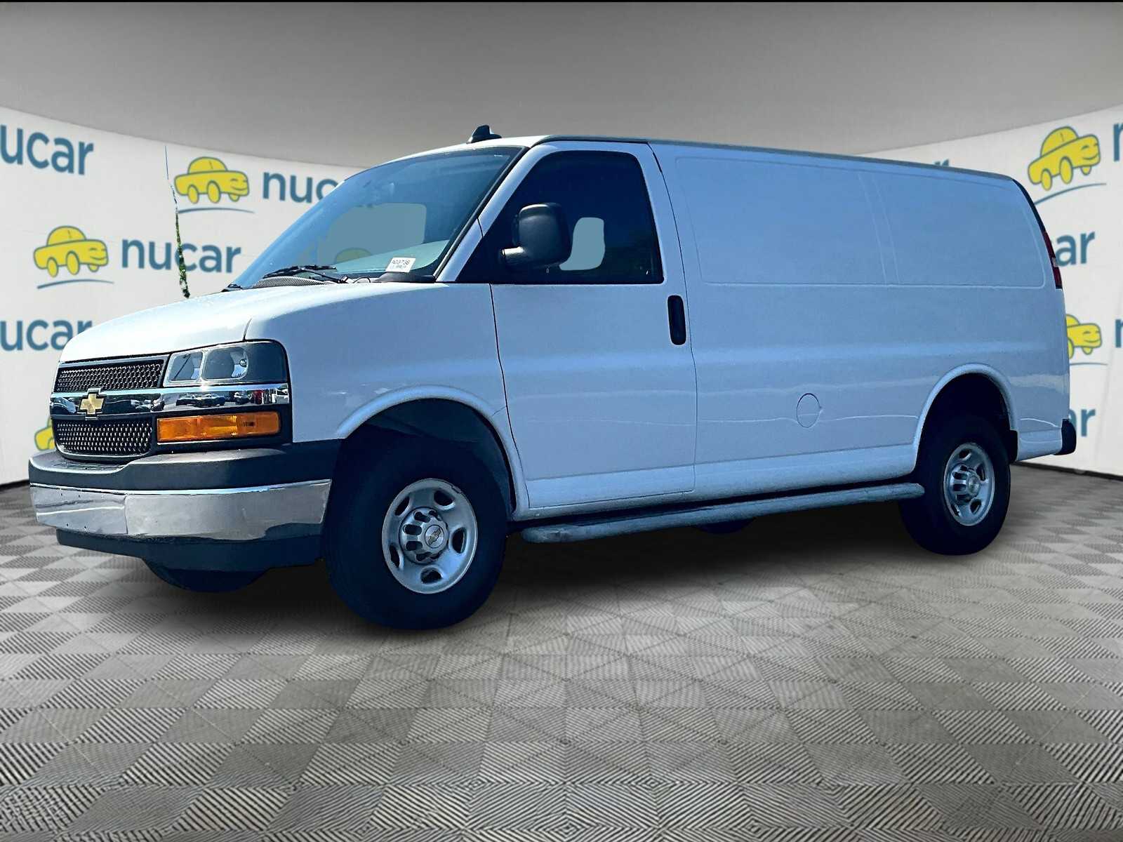 2023 Chevrolet Express 2500 Cargo photo 4