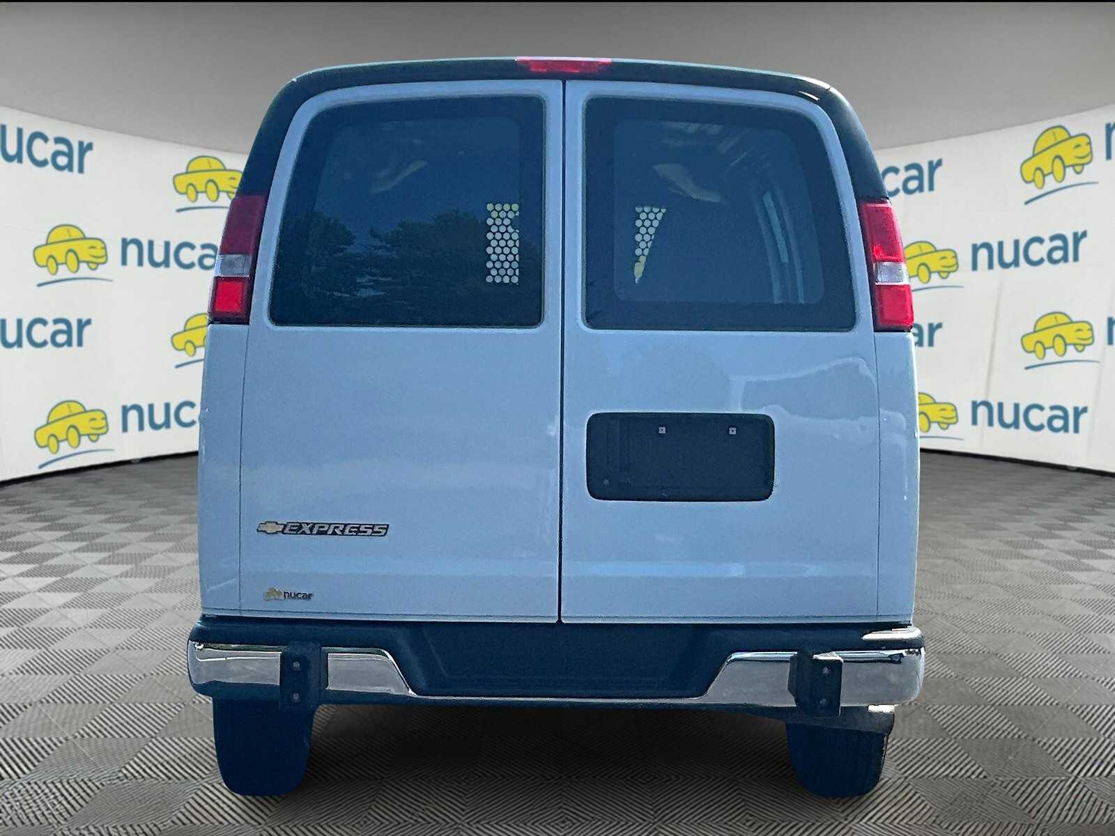 2023 Chevrolet Express 2500 Cargo photo 6