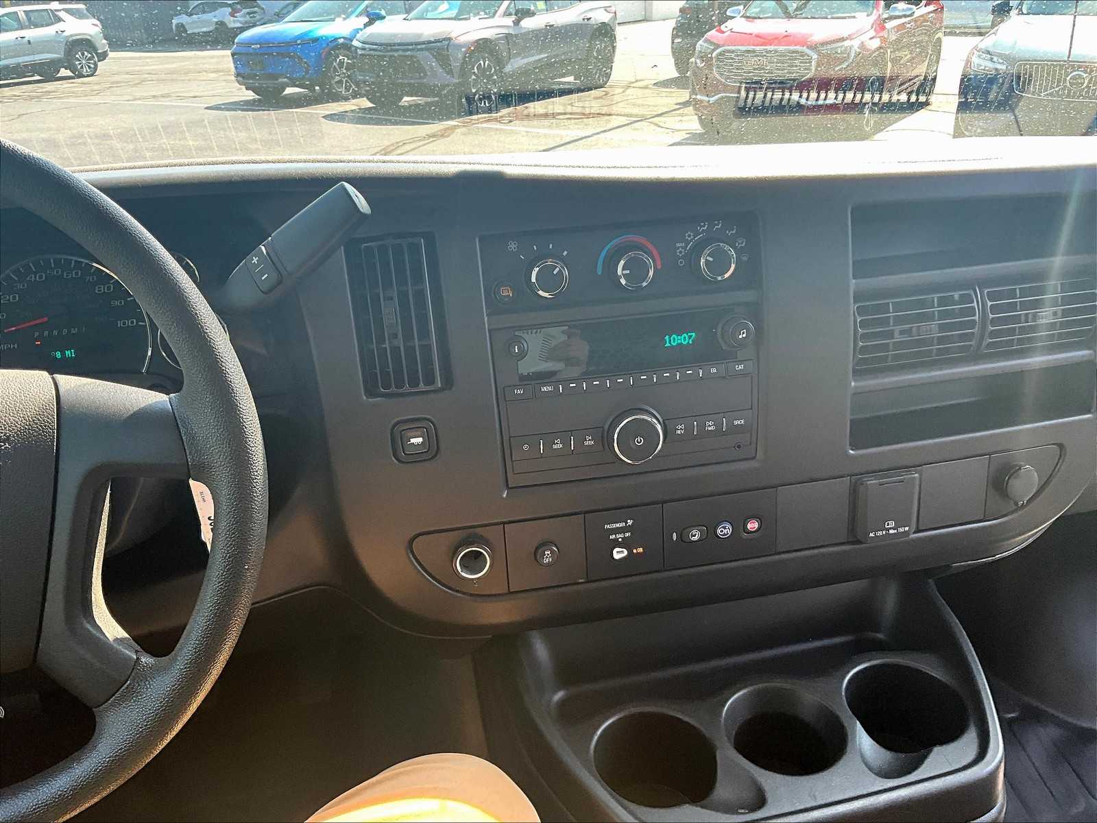 2023 Chevrolet Express 2500 Cargo photo 10