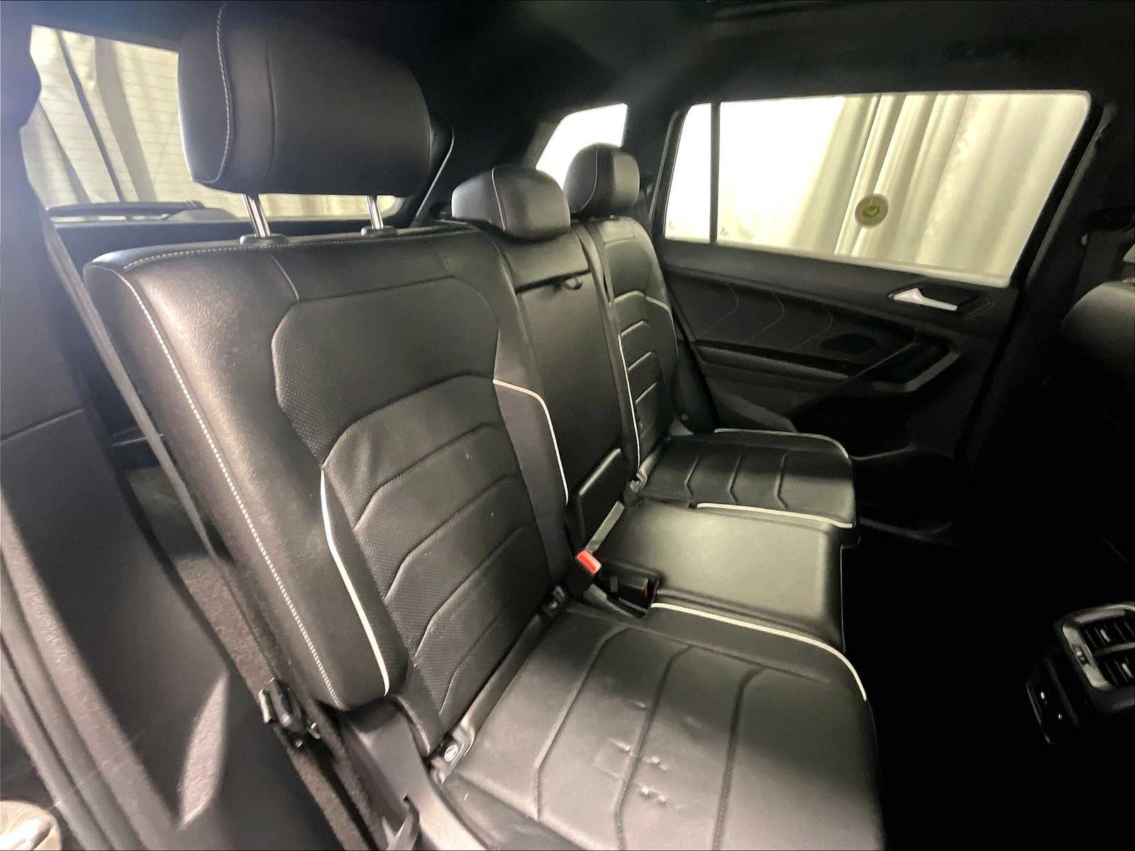 2022 Volkswagen Tiguan SEL R-Line - Photo 16