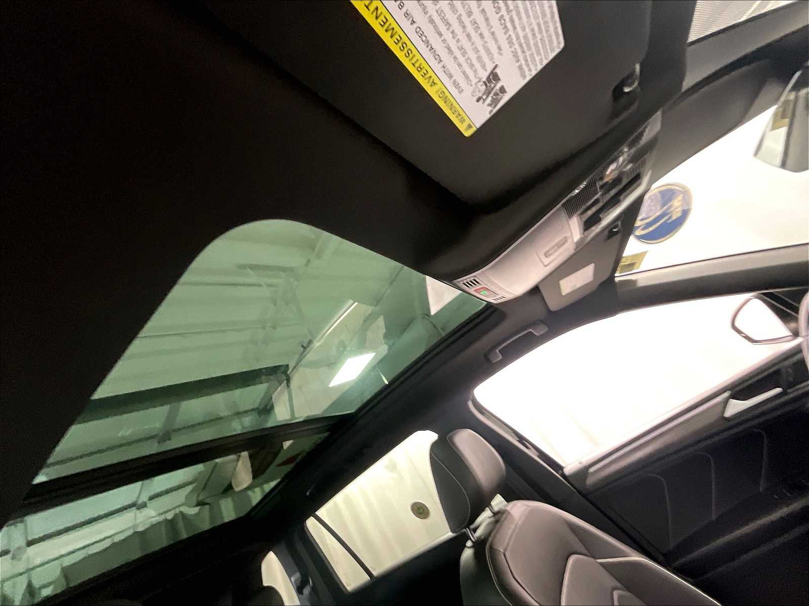 2022 Volkswagen Tiguan SEL R-Line - Photo 22