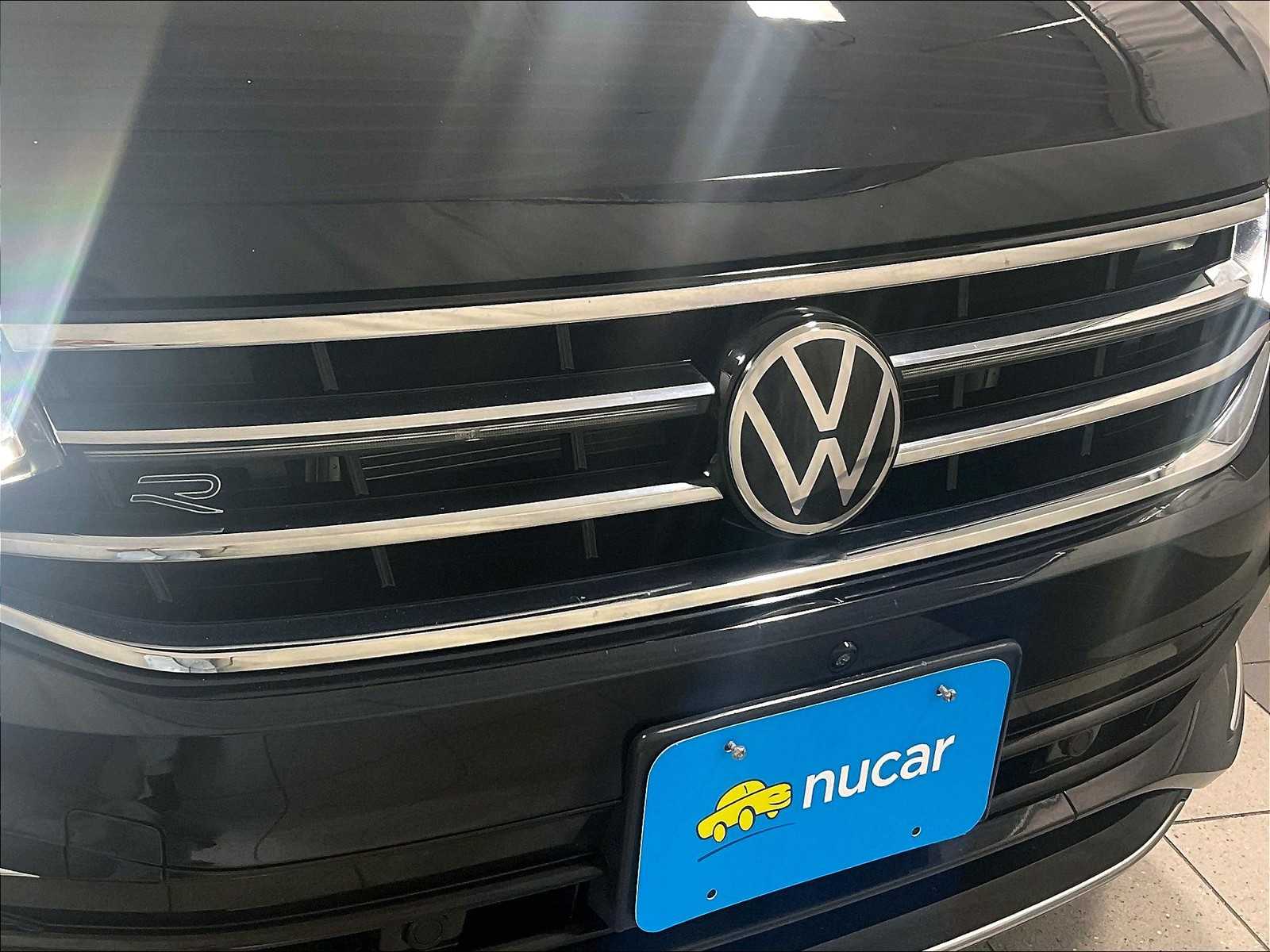 2022 Volkswagen Tiguan SEL R-Line - Photo 32