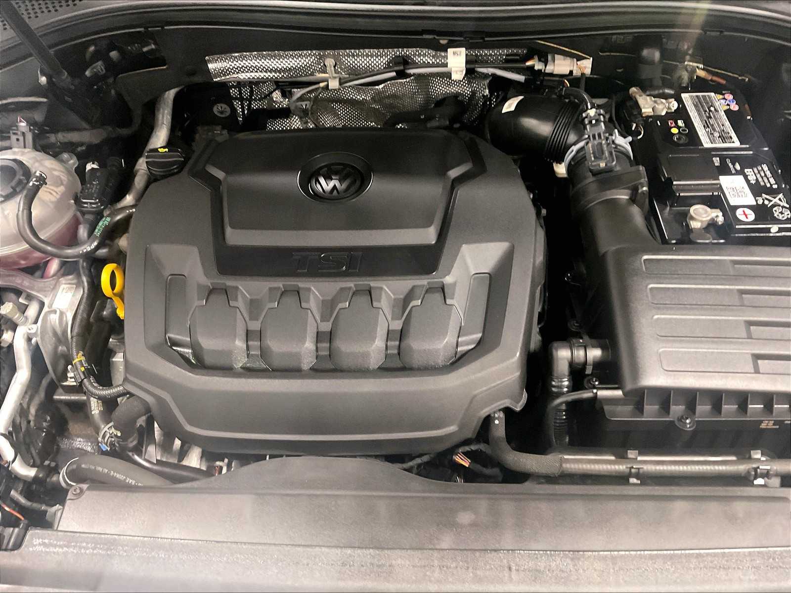 2022 Volkswagen Tiguan SEL R-Line - Photo 35