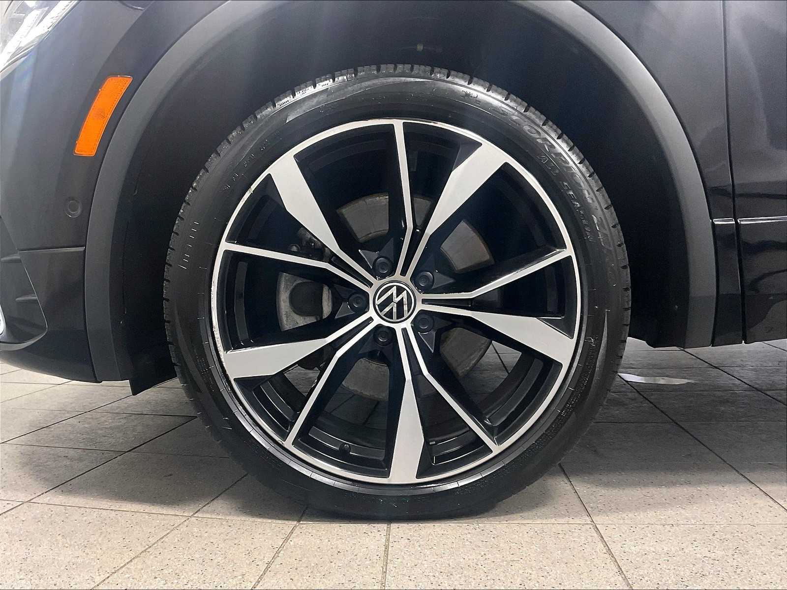 2022 Volkswagen Tiguan SEL R-Line - Photo 7