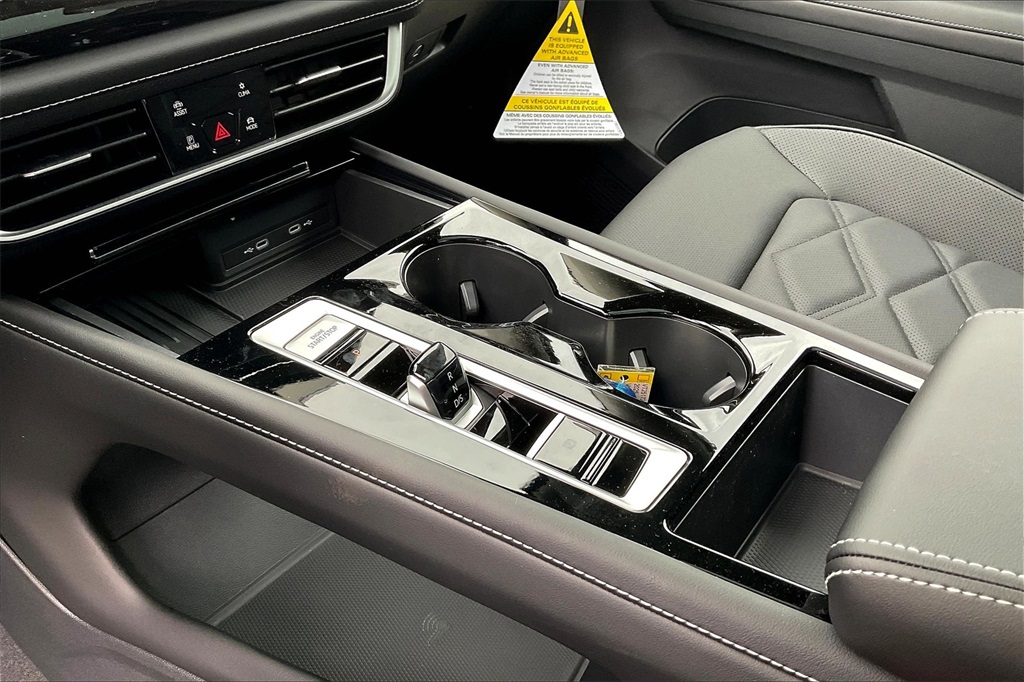 2025 Volkswagen Atlas 2.0T SE w/Technology - Photo 14