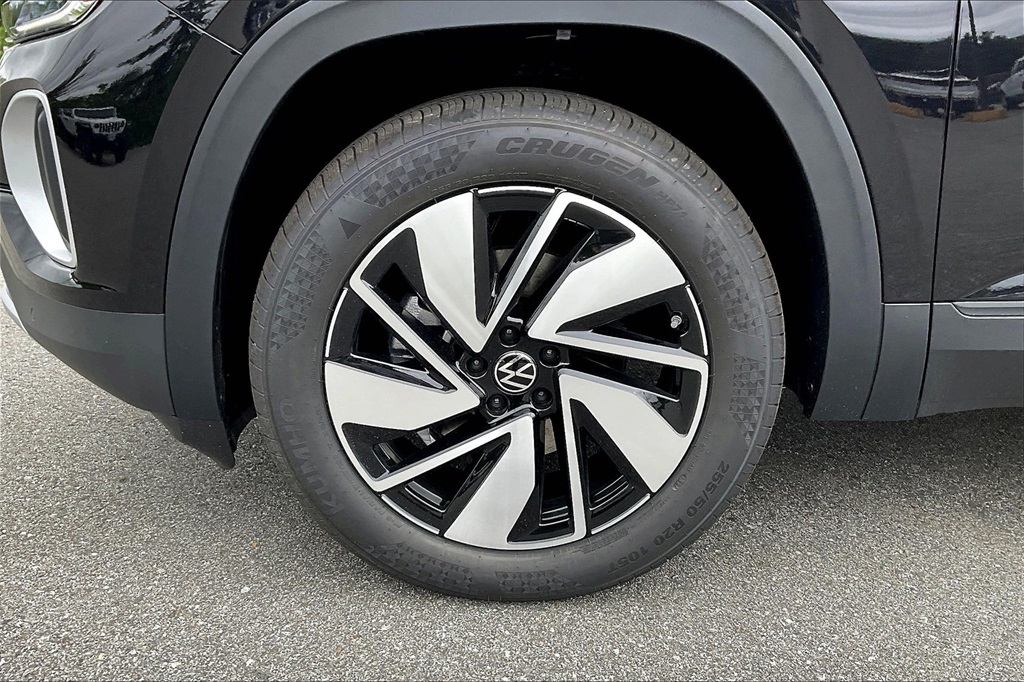 2025 Volkswagen Atlas 2.0T SE w/Technology - Photo 8