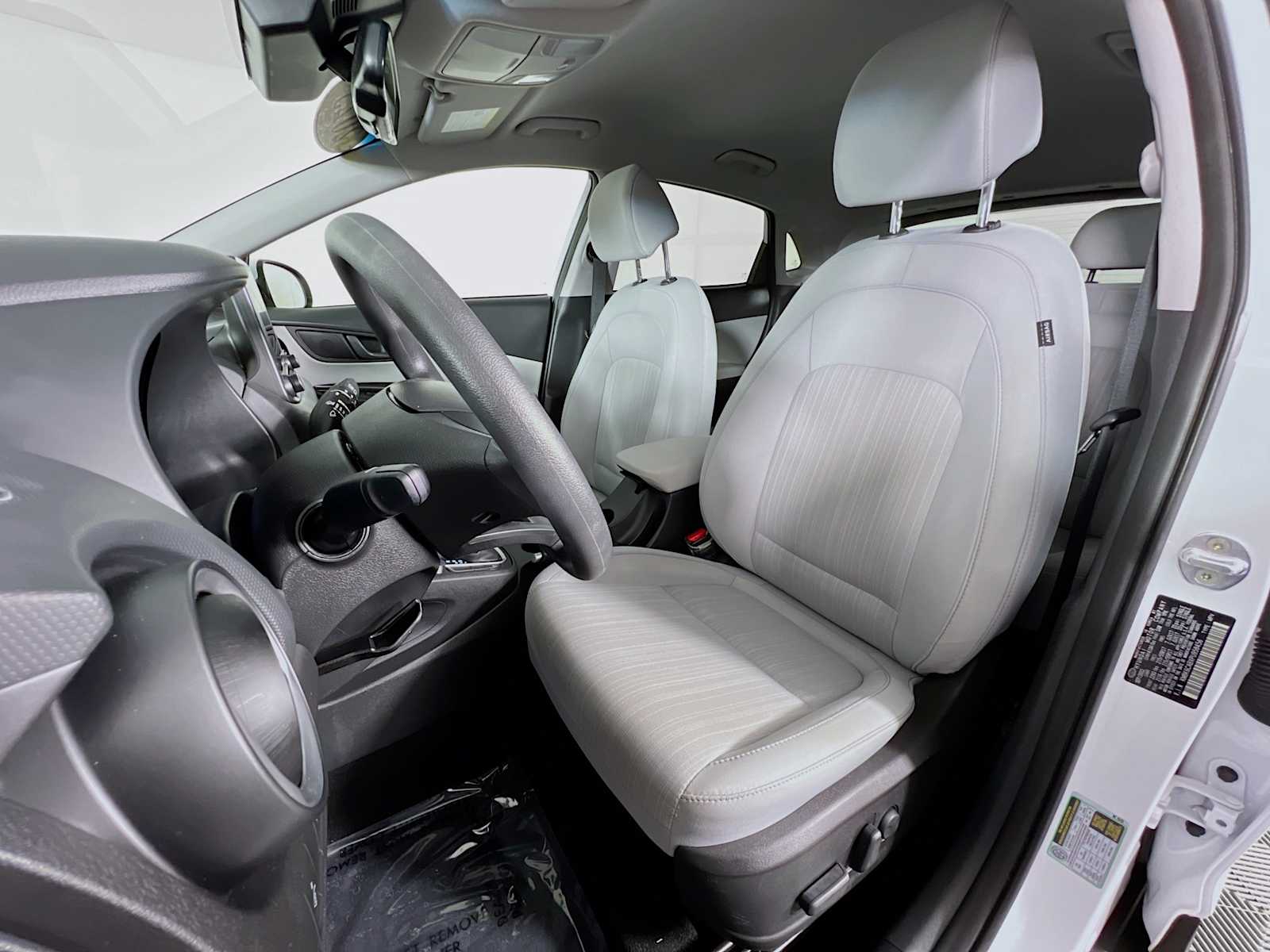 2023 Hyundai Kona SEL - Photo 20