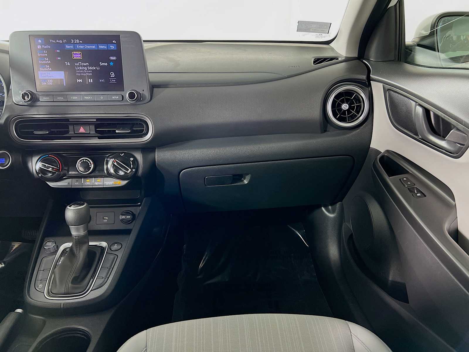 2023 Hyundai Kona SEL - Photo 22