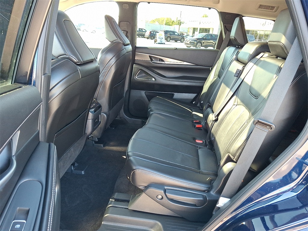 2025 INFINITI QX60 LUXE - Photo 11