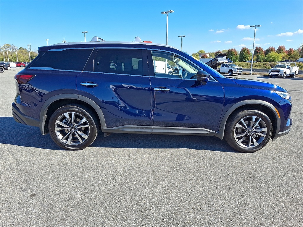 2025 INFINITI QX60 LUXE - Photo 8