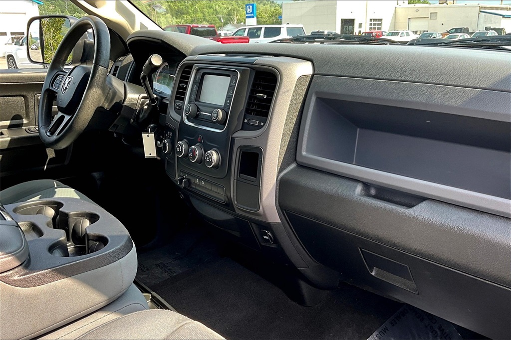 2019 Ram 1500 Classic Express - Photo 14