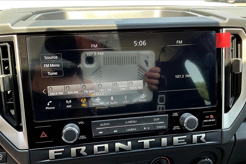 2025 Nissan Frontier SV - Photo 19