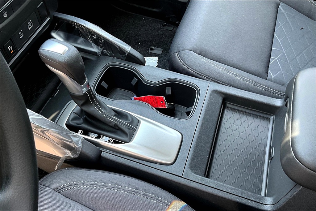 2025 Nissan Frontier SV - Photo 20