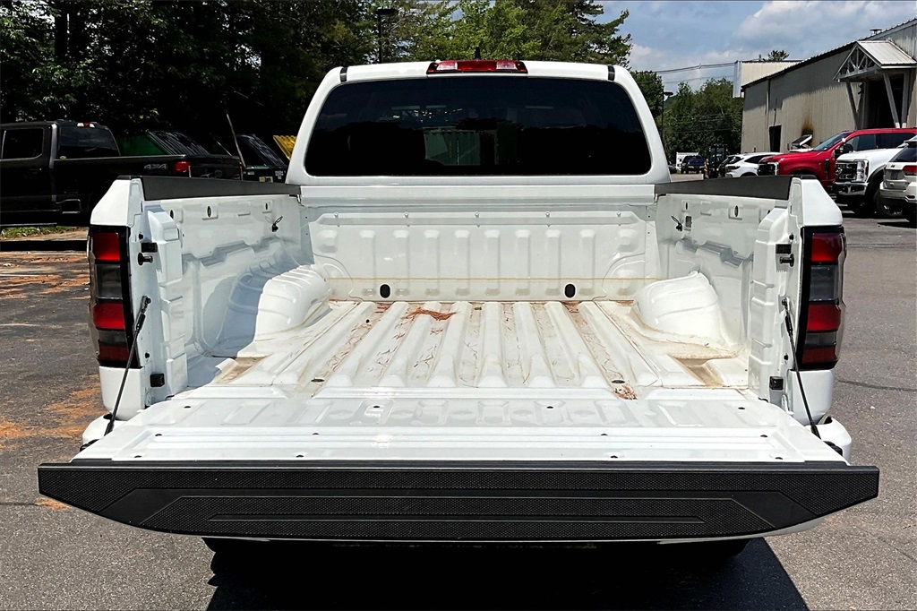 2025 Nissan Frontier SV - Photo 31