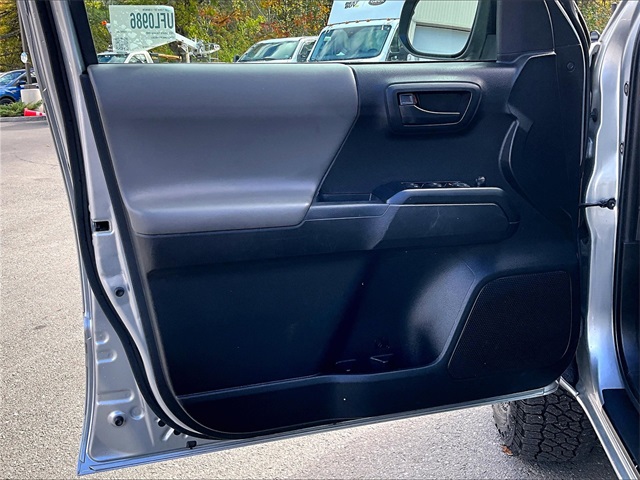2023 Toyota Tacoma SR - Photo 18