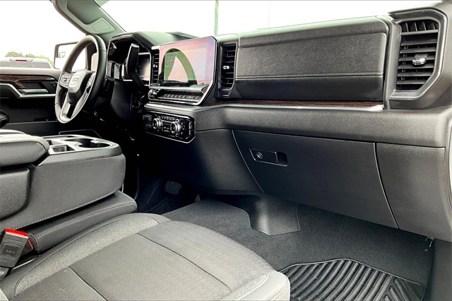 2024 GMC Sierra 1500 Elevation - Photo 13