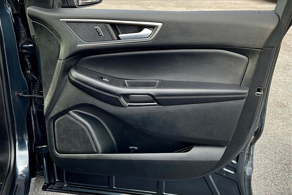 2024 Ford Edge SEL - Photo 12