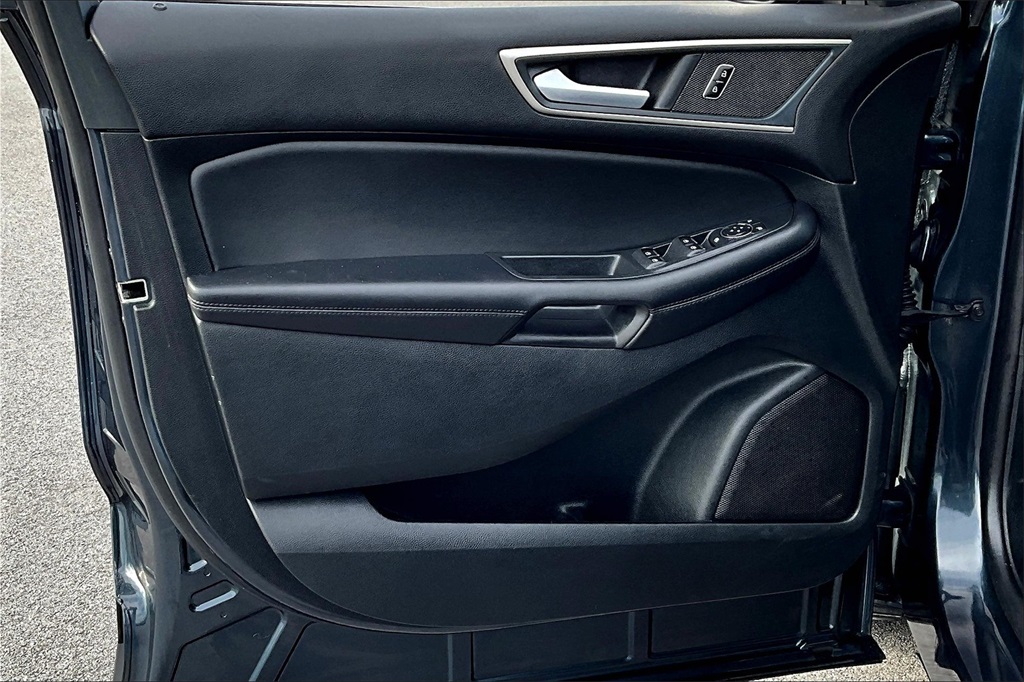 2024 Ford Edge SEL - Photo 9