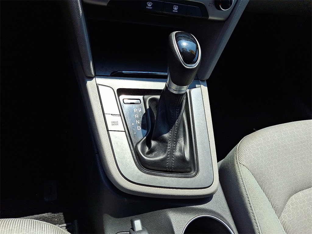 2017 Hyundai Elantra SE - Photo 16
