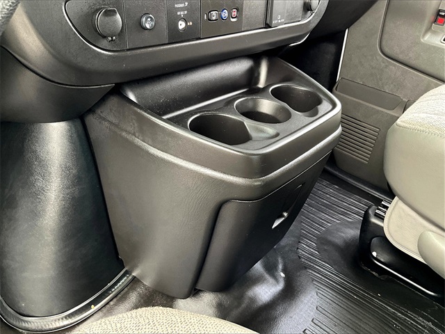 2024 Chevrolet Express 2500 Work Van - Photo 17