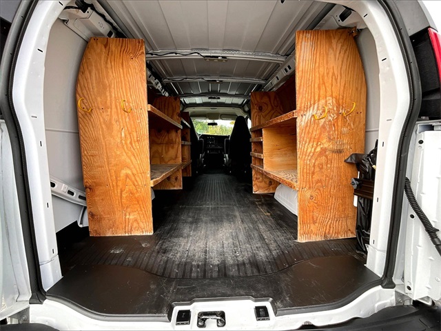 2024 Chevrolet Express 2500 Work Van - Photo 19