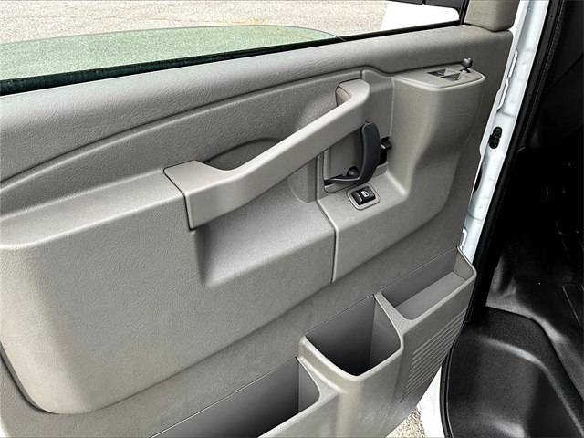 2024 Chevrolet Express 2500 Work Van - Photo 9