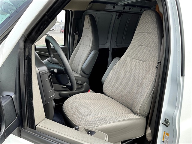 2024 Chevrolet Express 2500 Work Van - Photo 10