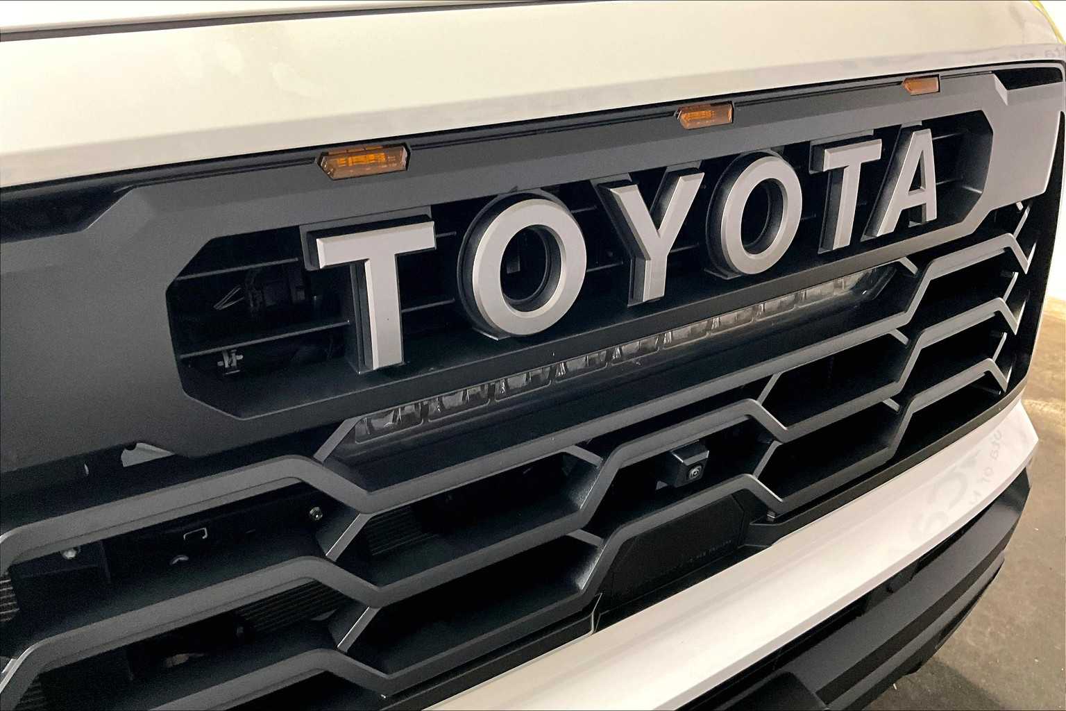 2025 Toyota Sequoia TRD Pro - Photo 33