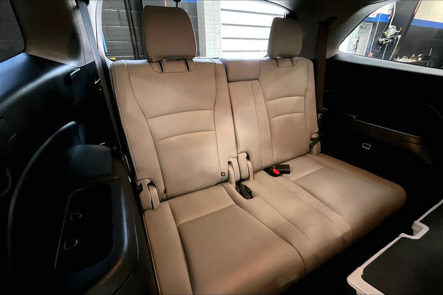 2016 Honda Pilot EX-L - Photo 17