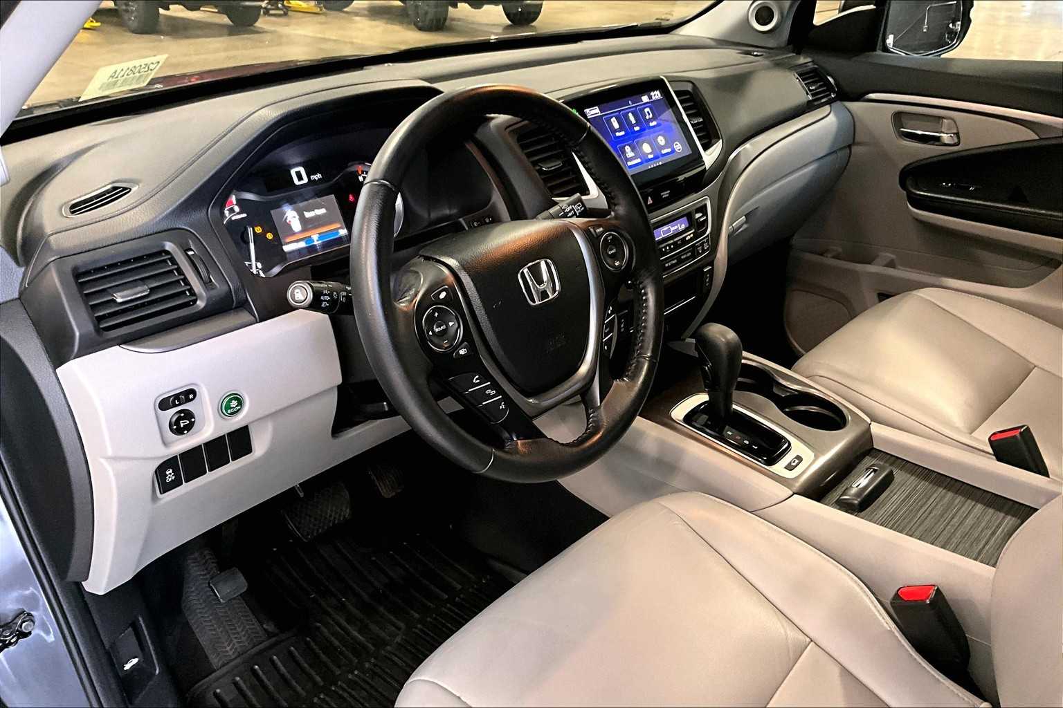 2016 Honda Pilot EX-L - Photo 8