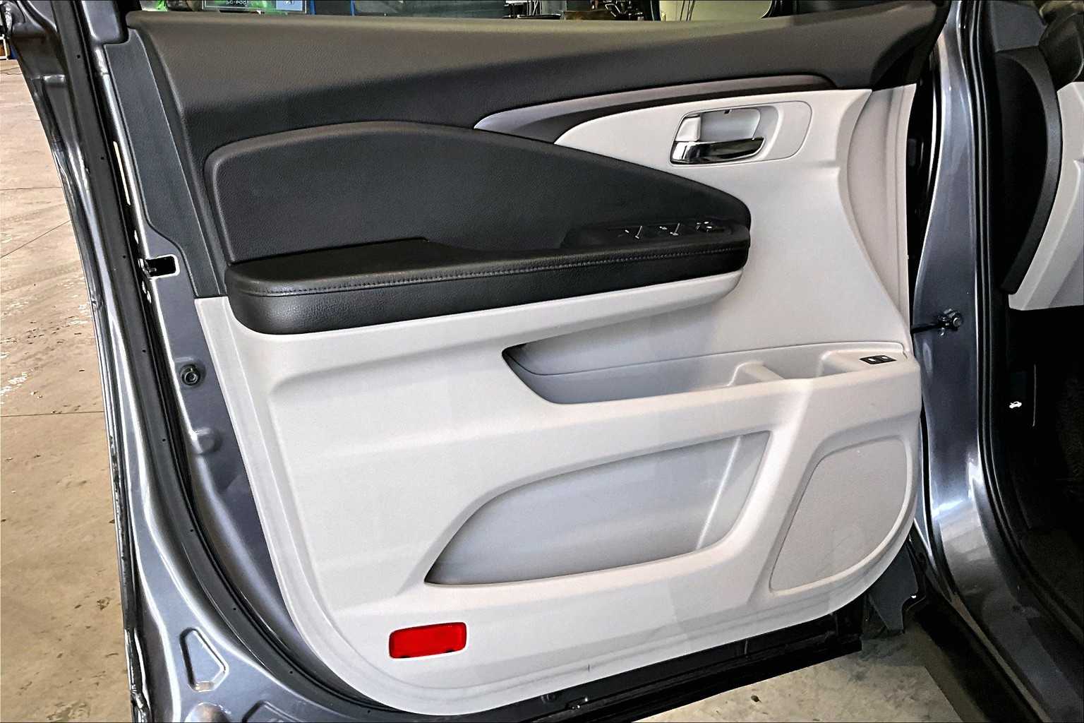 2016 Honda Pilot EX-L - Photo 9