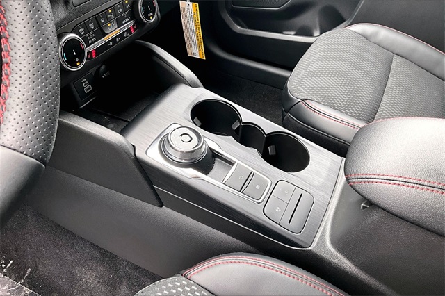 2025 Ford Escape ST-Line - Photo 9
