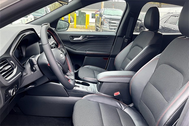 2025 Ford Escape ST-Line - Photo 10