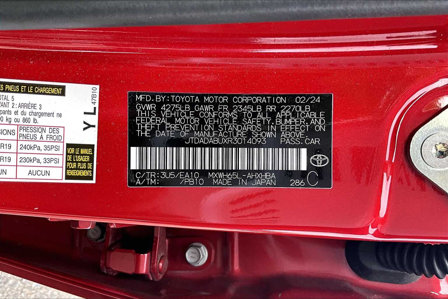2024 Toyota Prius Limited - Photo 6