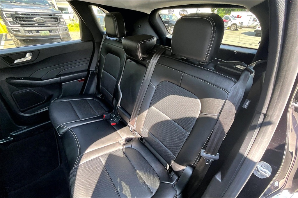 2022 Ford Escape Titanium Hybrid - Photo 21