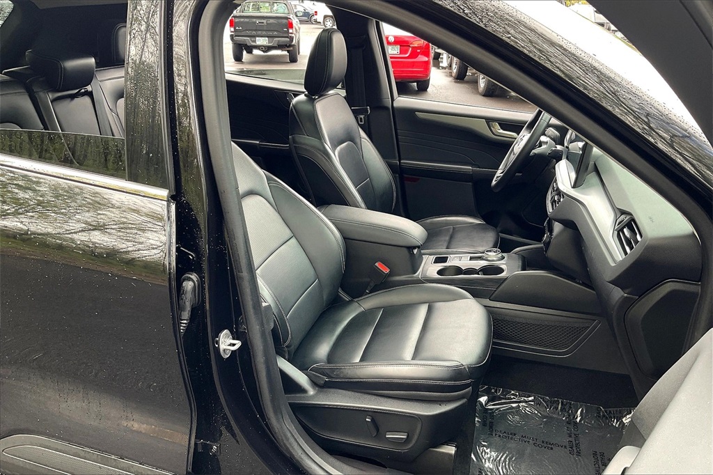 2023 Ford Escape Platinum - Photo 11