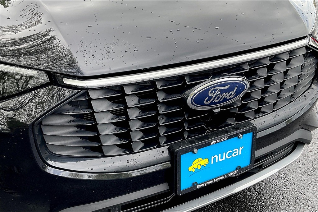 2023 Ford Escape Platinum - Photo 28