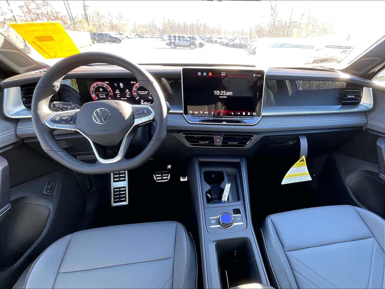 2026 Volkswagen Tiguan SE R-Line Black - Photo 12