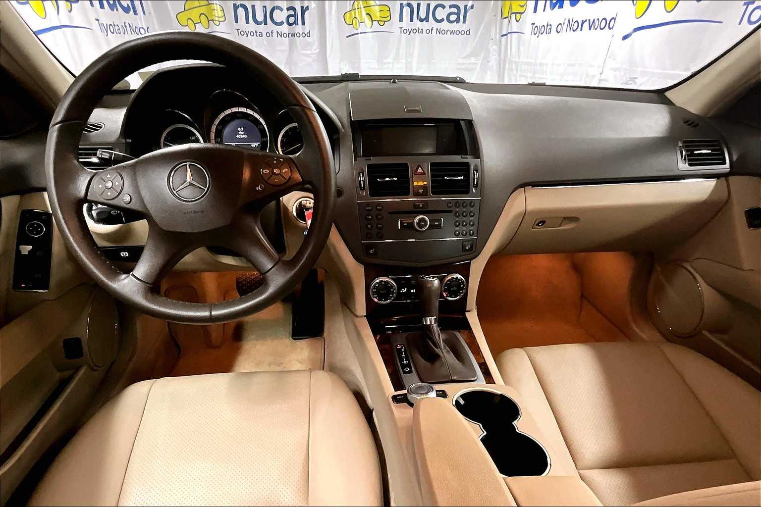 2010 Mercedes-Benz C-Class C 300 Sport - Photo 20