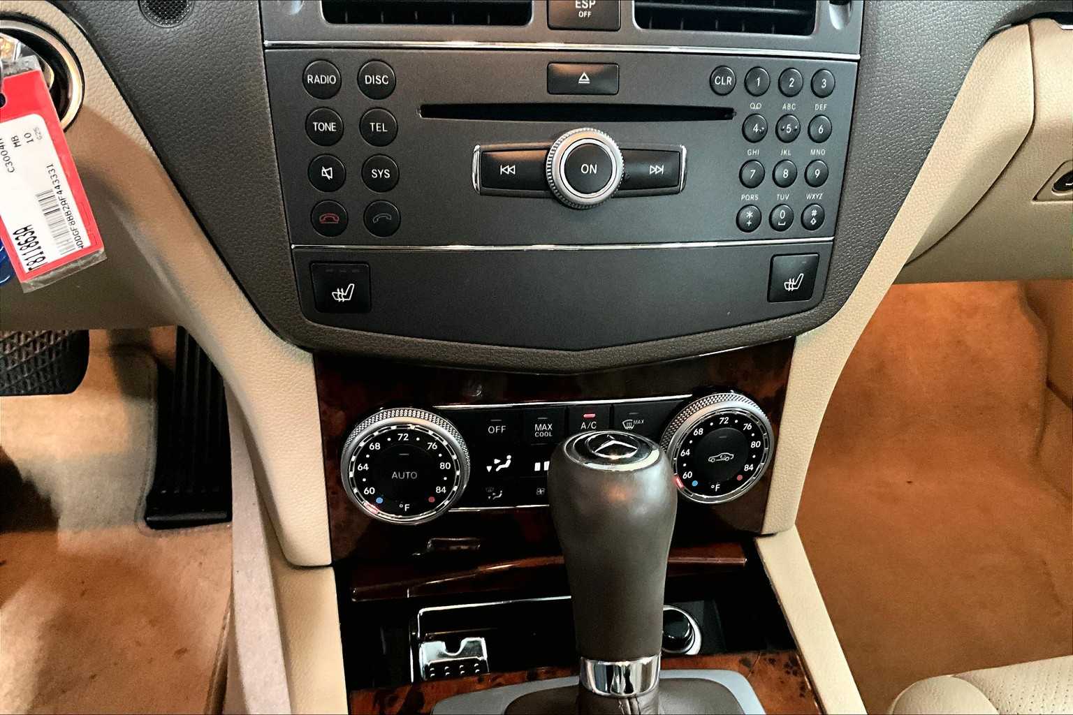 2010 Mercedes-Benz C-Class C 300 Sport - Photo 25