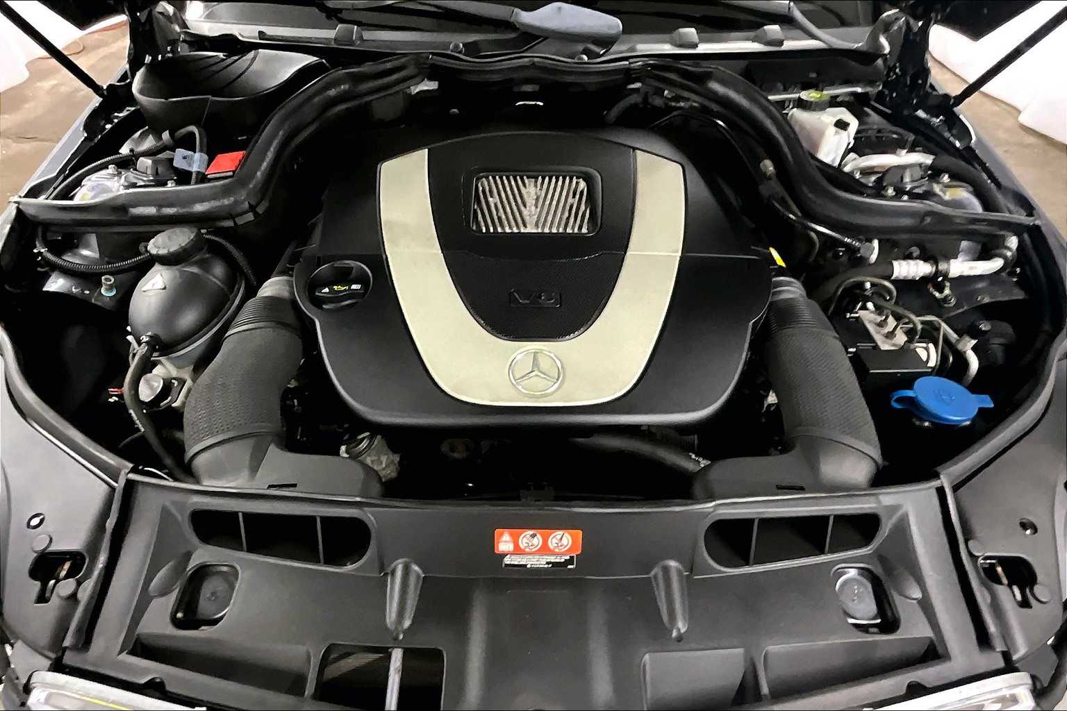 2010 Mercedes-Benz C-Class C 300 Sport - Photo 28