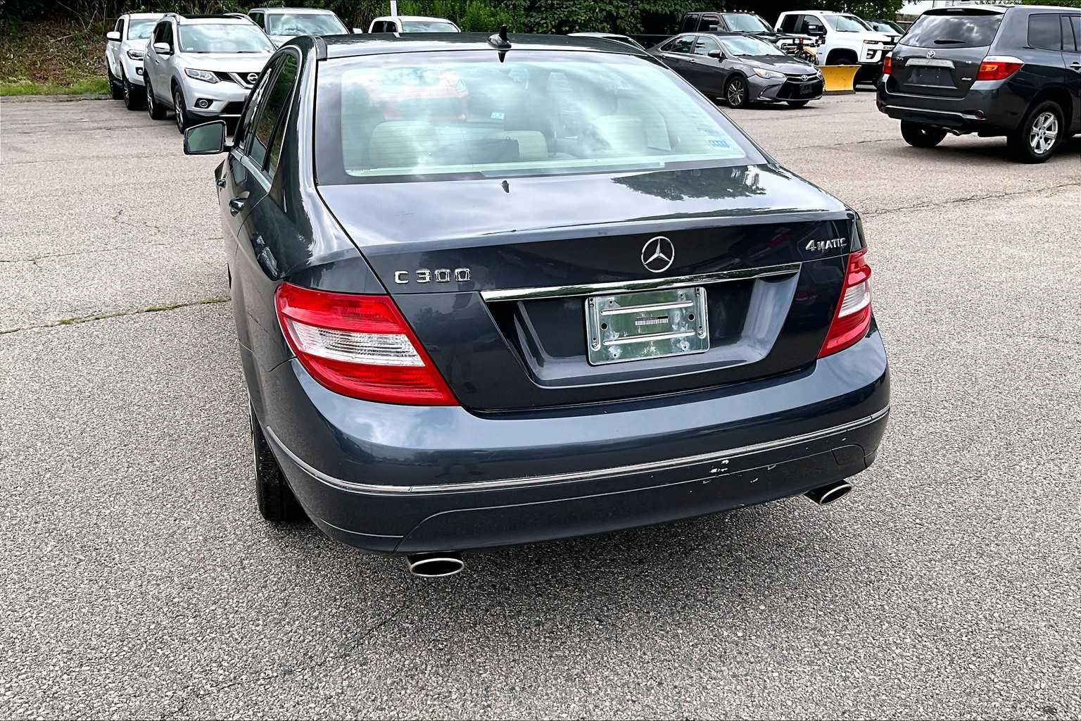 2010 Mercedes-Benz C-Class C 300 Sport - Photo 7