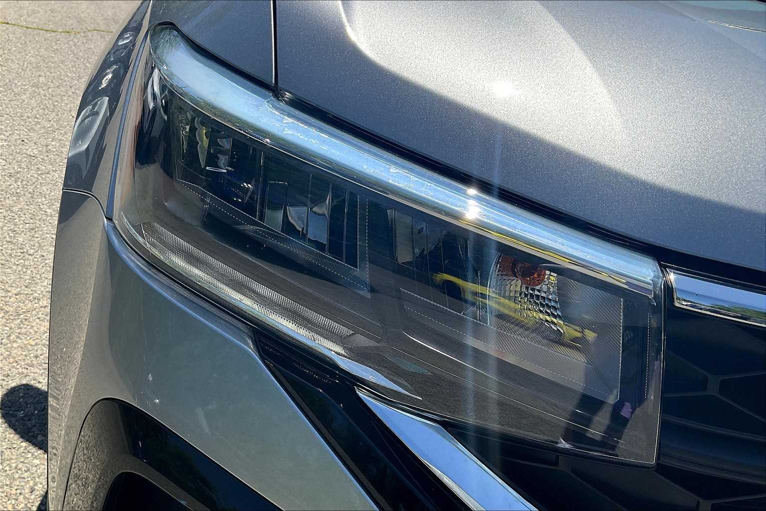 2024 Volkswagen Taos SE - Photo 32