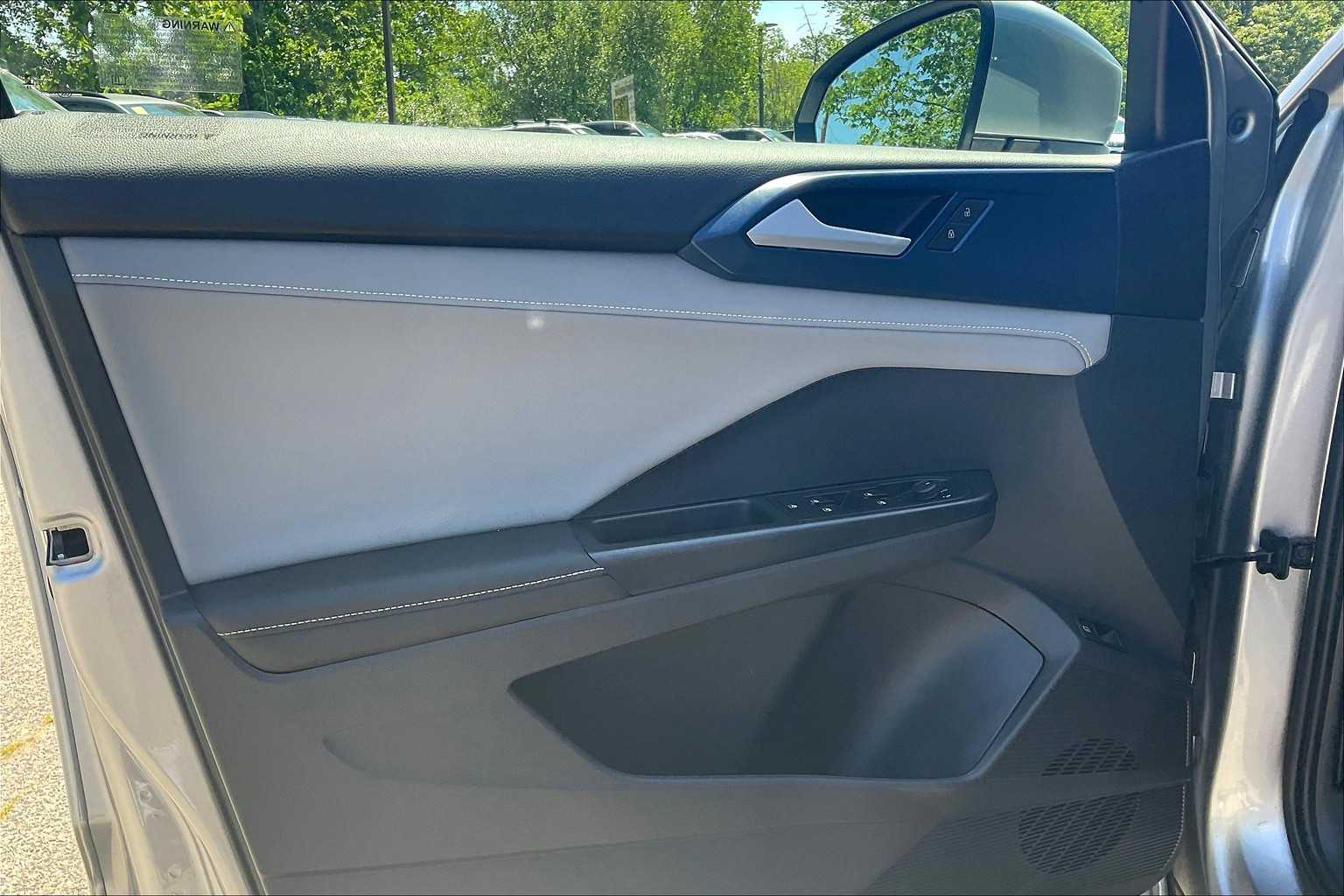 2024 Volkswagen Taos SE - Photo 9