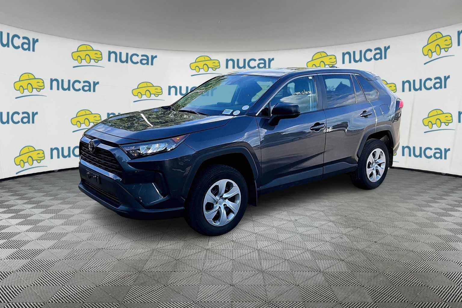 2022 Toyota RAV4 LE - Photo 2